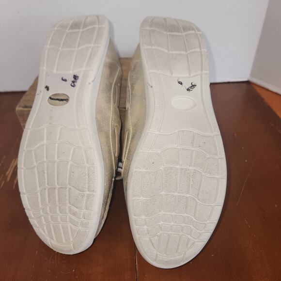 Croft and Barrow with Ortholite Comfort Boat Shoes Womens Size 9M Shimmery Gold - Picture 7 of 8